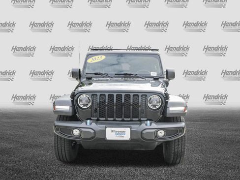 Used 2023 Jeep Wrangler Unlimited w/ Convenience Group AWD/4WD image 3