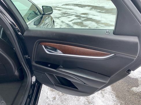 Used 2019 Cadillac XTS Luxury image 21