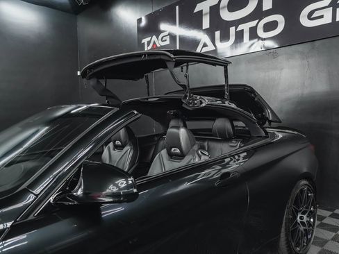 Used 2016 BMW M4 Convertible image 17