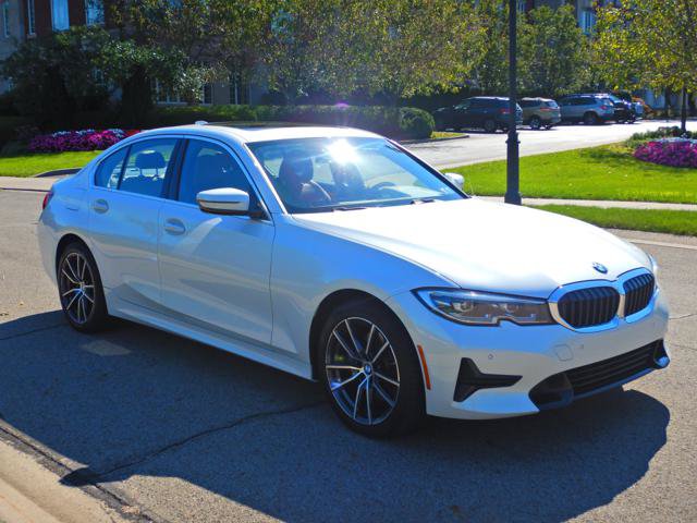 Used 2019 BMW 330i xDrive Sedan w/ Convenience Package AWD/4WD image 3