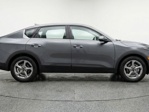 Used 2025 Kia K4 FWD image 11