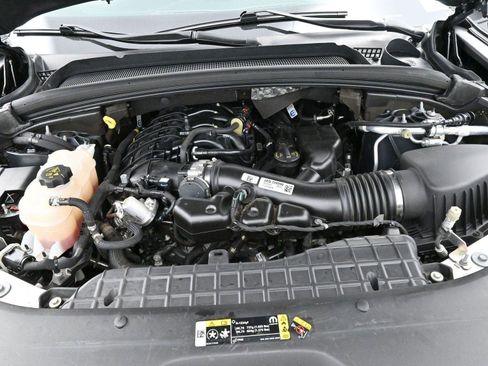 Used 2023 Jeep Grand Cherokee Limited w/ Luxury Tech Group II image 39