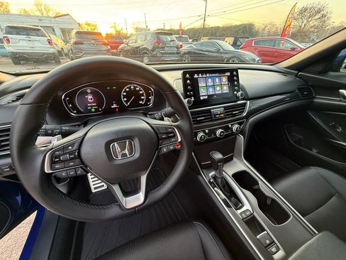 Used 2019 Honda Accord Sport image 14