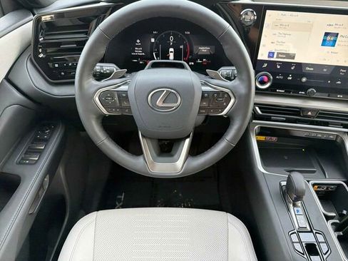 Used 2026 Lexus TX 350 AWD w/ Convenience Package image 18
