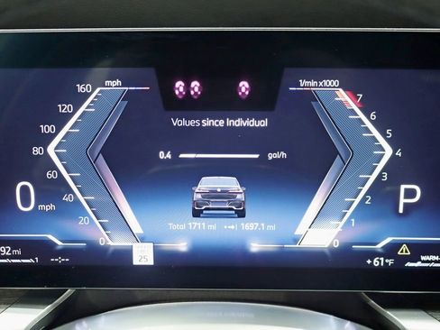 Used 2025 BMW 740i xDrive image 16