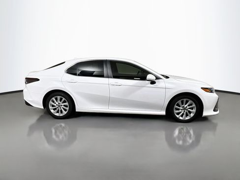 Used 2023 Toyota Camry LE FWD image 3