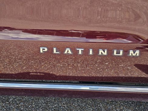 Used 2021 Ford Expedition Platinum AWD/4WD image 7
