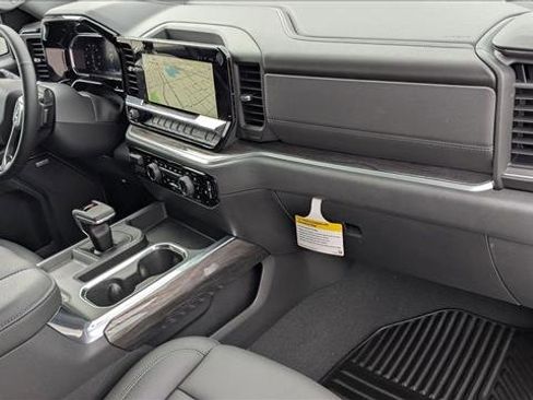 New 2026 Chevrolet Silverado 1500 LTZ w/ LTZ Premium Package AWD/4WD image 29