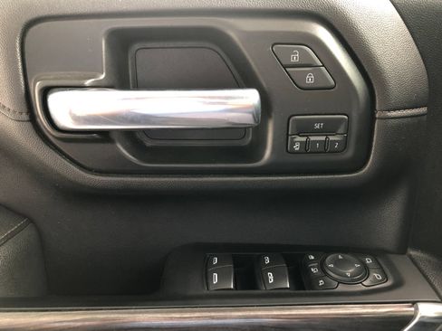 Used 2020 Chevrolet Silverado 2500 LTZ w/ LTZ Plus Package AWD/4WD image 38