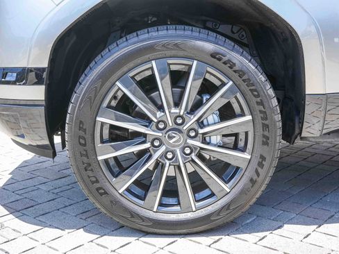 Used 2025 Lexus GX 550 AWD/4WD image 12