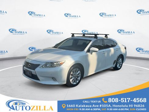 Used 2014 Lexus ES 300h FWD image 1