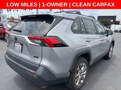 Used 2022 Toyota RAV4 XLE Premium FWD image 6