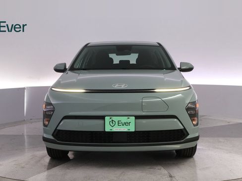 Used 2024 Hyundai Kona SE FWD image 12