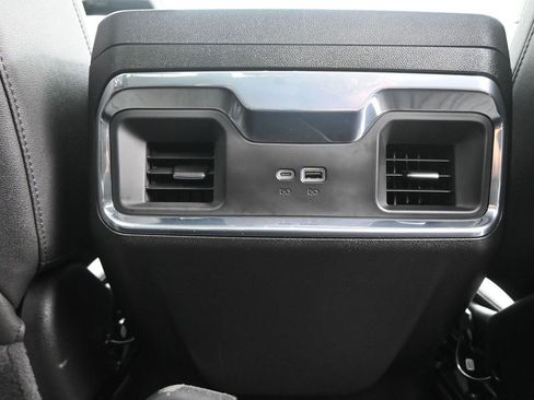 Used 2024 Chevrolet Silverado 1500 LTZ image 15