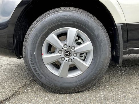 New 2025 Mercedes-Benz Sprinter 144 Cargo image 11