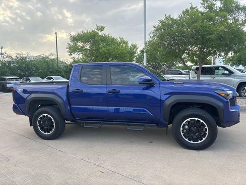 Used 2024 Toyota Tacoma TRD Off-Road image 4