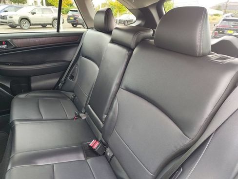 Used 2017 Subaru Outback 2.5i Limited AWD/4WD image 16