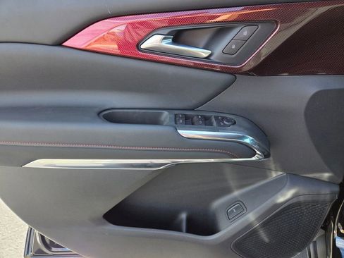 New 2026 Chevrolet Traverse Z71 w/ Driver Confidence Package image 11