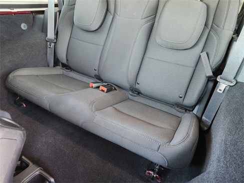 Used 2021 Jeep Wrangler Sport S image 26