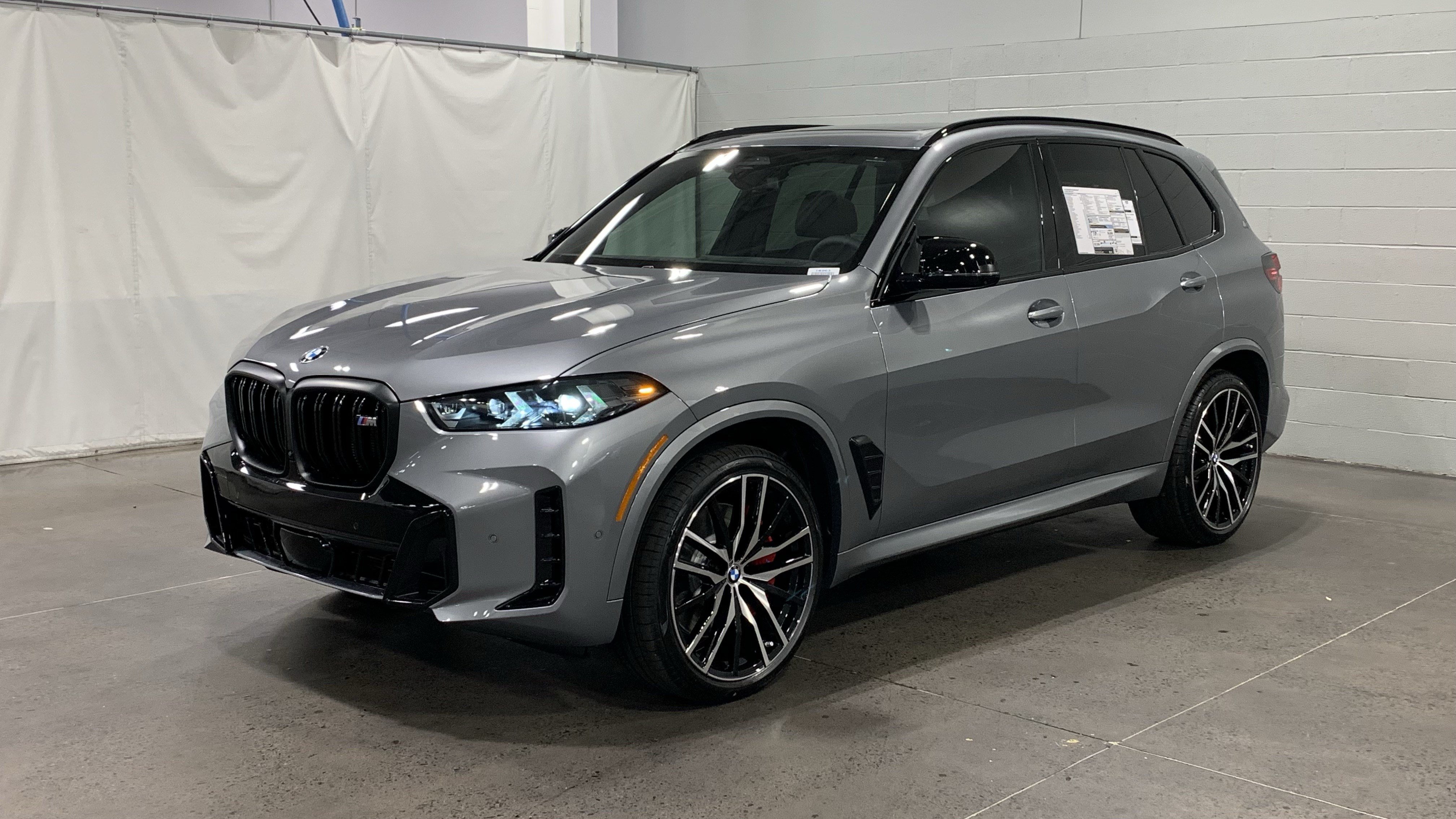 Used 2026 BMW X5 M60i w/ Climate Comfort Package AWD/4WD image 3