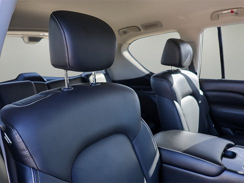 Used 2024 INFINITI QX80 Luxe image 27