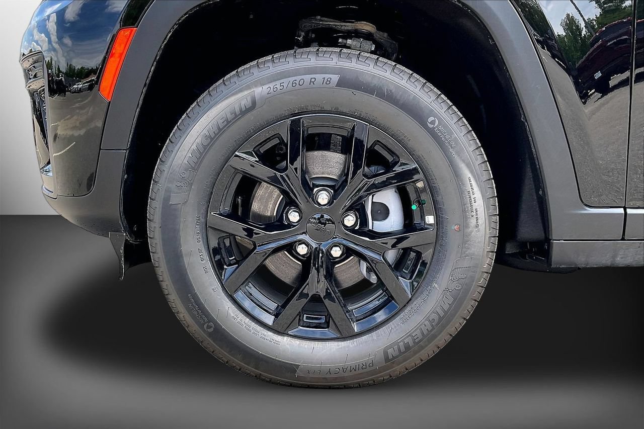 New 2026 Jeep Grand Cherokee Altitude AWD/4WD image 27