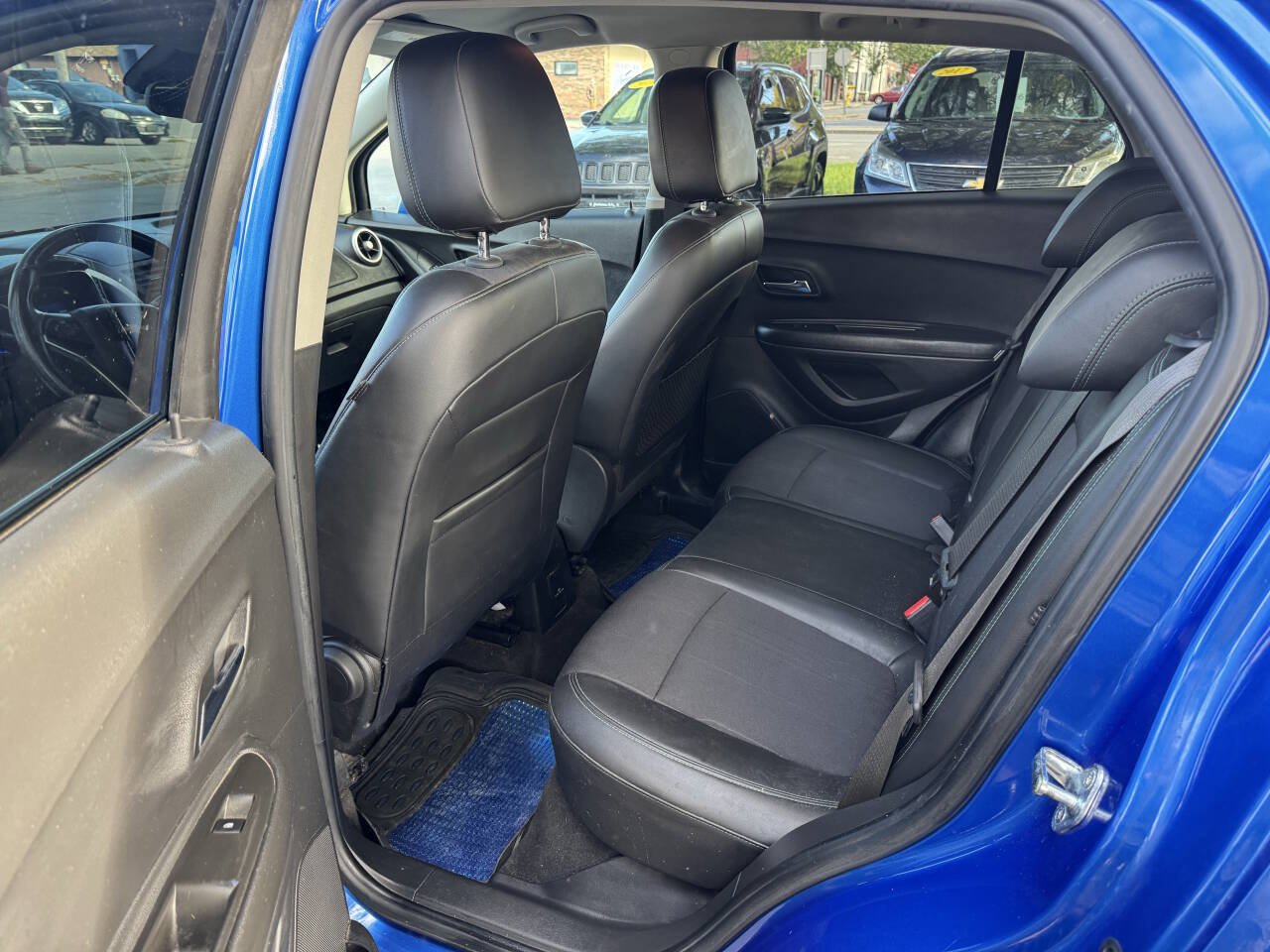 Used 2016 Chevrolet Trax LT w/ LT Convenience Package AWD/4WD image 9