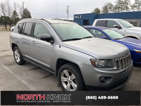 Used 2016 Jeep Compass Sport w/ Power Value Group image 2