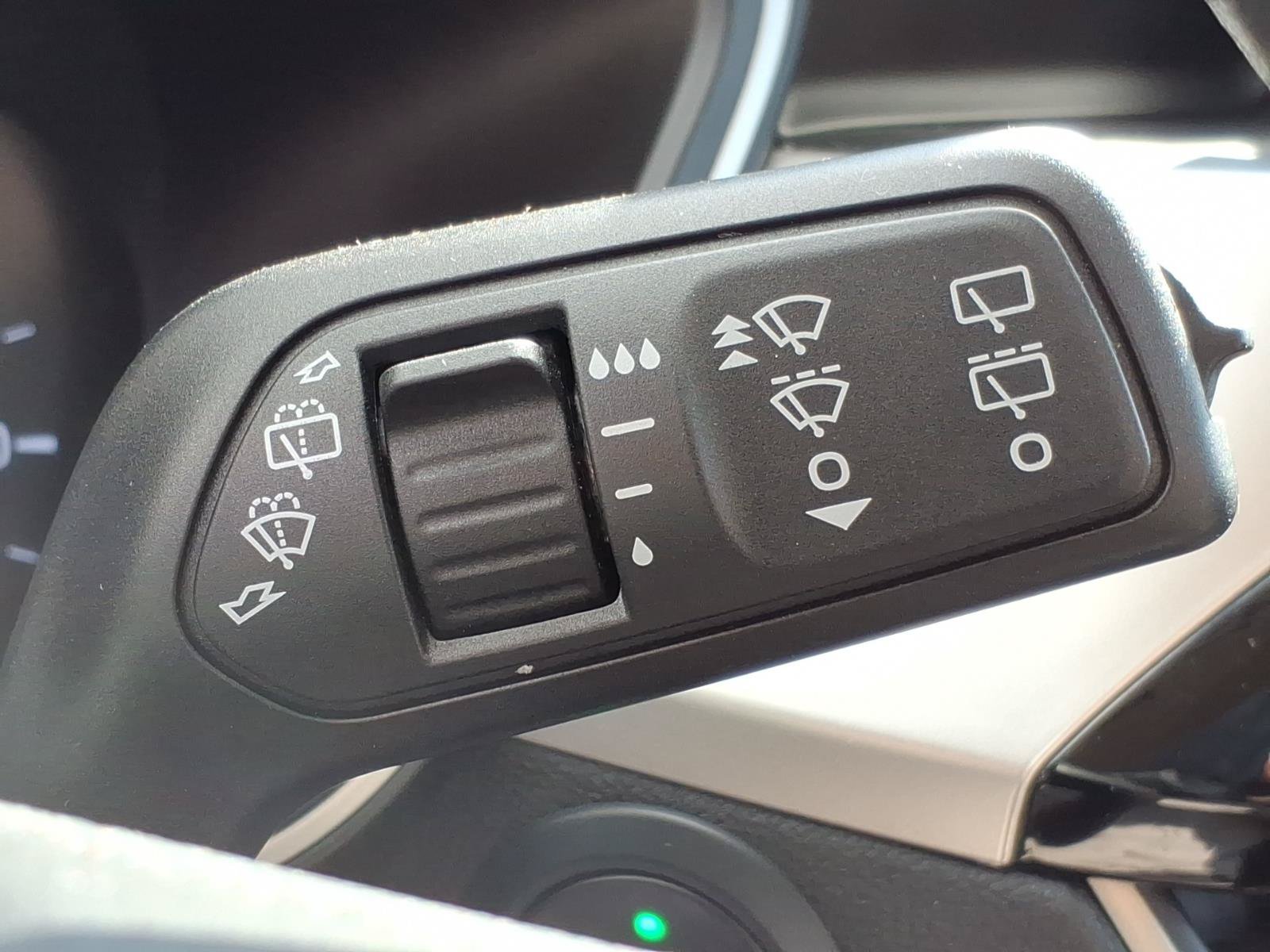 Used 2020 Ford Escape SE AWD/4WD image 26