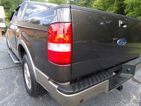 Used 2005 Ford F150 Lariat image 8