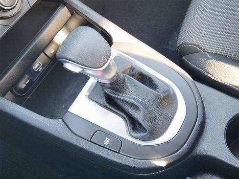 Certified 2024 Kia Forte LXS w/ LXS Technology Package image 20