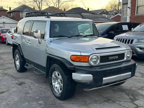 Used 2007 Toyota FJ Cruiser 4WD image 3