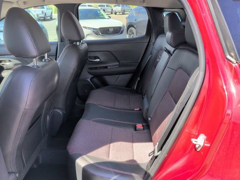 Used 2025 Nissan Kicks SR AWD/4WD image 3