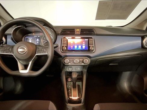 Used 2025 Nissan Versa SV w/ Trunk Package FWD image 17