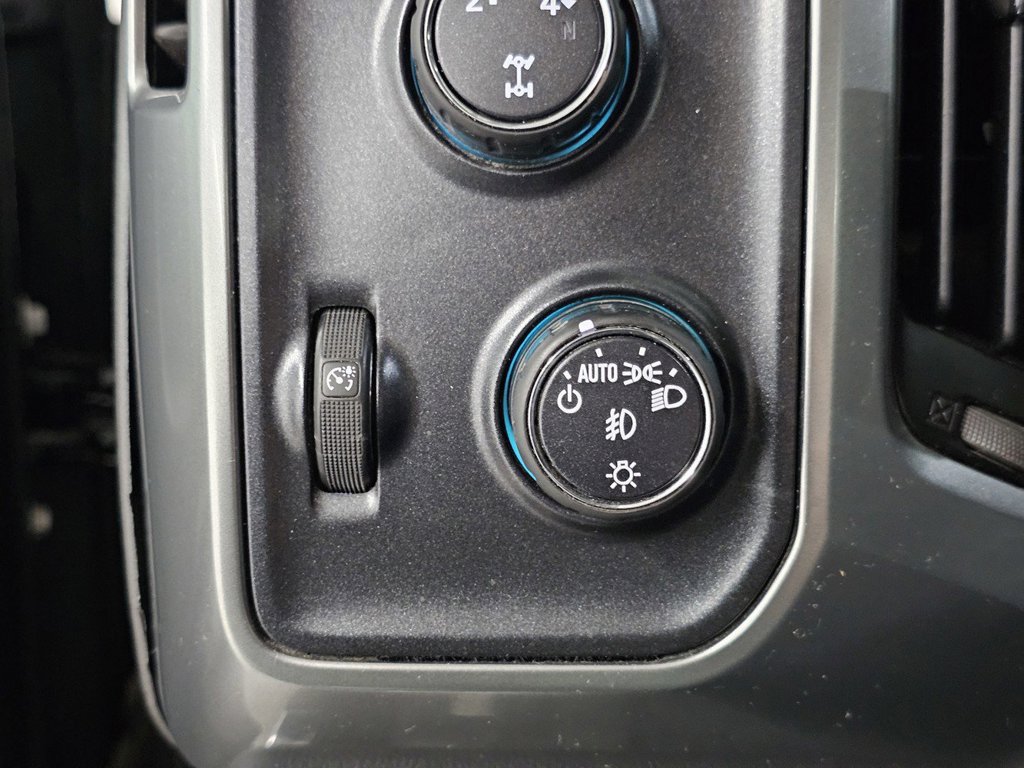 Used 2015 Chevrolet Silverado 2500 LT AWD/4WD image 37