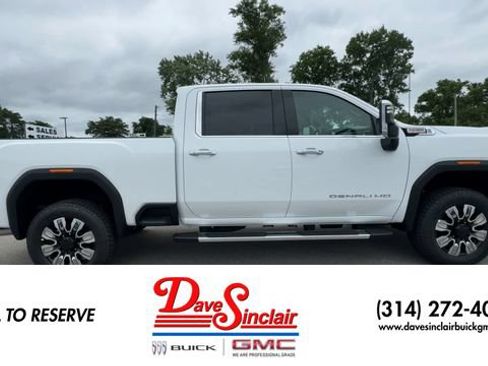 New 2026 GMC Sierra 2500 Denali w/ Denali Reserve Package AWD/4WD image 9