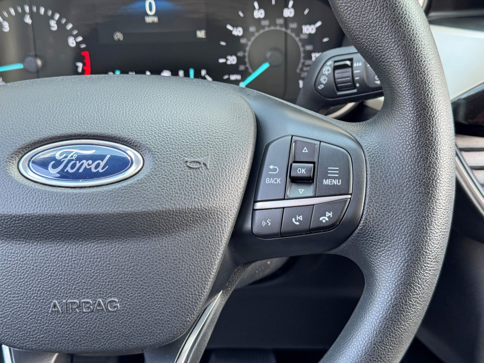 Used 2020 Ford Escape SE FWD image 20