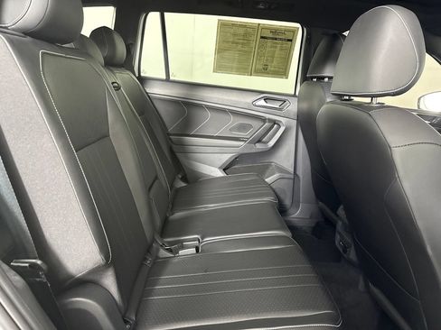 Used 2023 Volkswagen Tiguan SE R-Line FWD image 27