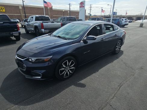 Used 2016 Chevrolet Malibu LT w/ Leather Package FWD image 7