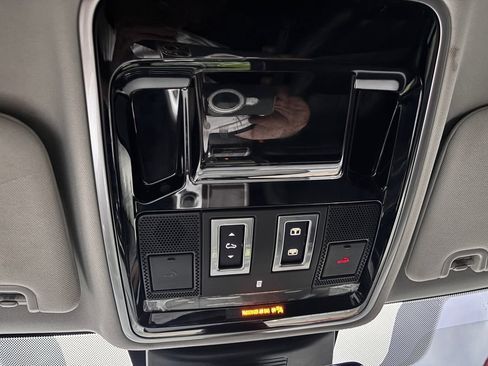 Used 2017 Land Rover Range Rover HSE AWD/4WD image 31