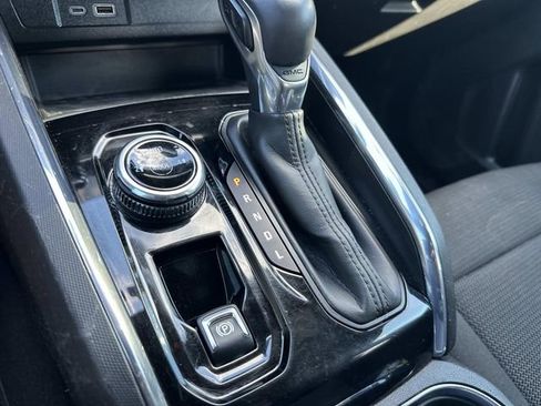 Used 2023 GMC Canyon Elevation image 23