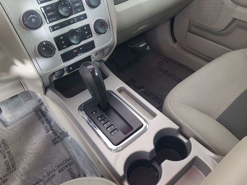 Used 2008 Ford Escape XLT image 14