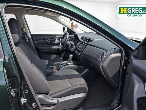 Used 2019 Nissan Rogue SV FWD image 11