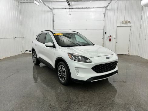 Used 2021 Ford Escape SEL w/ Technology Package AWD/4WD image 2