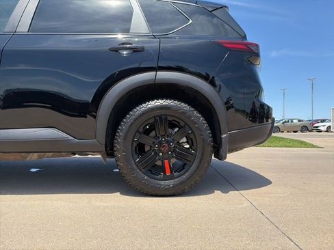 Used 2025 Nissan Rogue SV w/ Rock Creek Premium Package AWD/4WD image 13