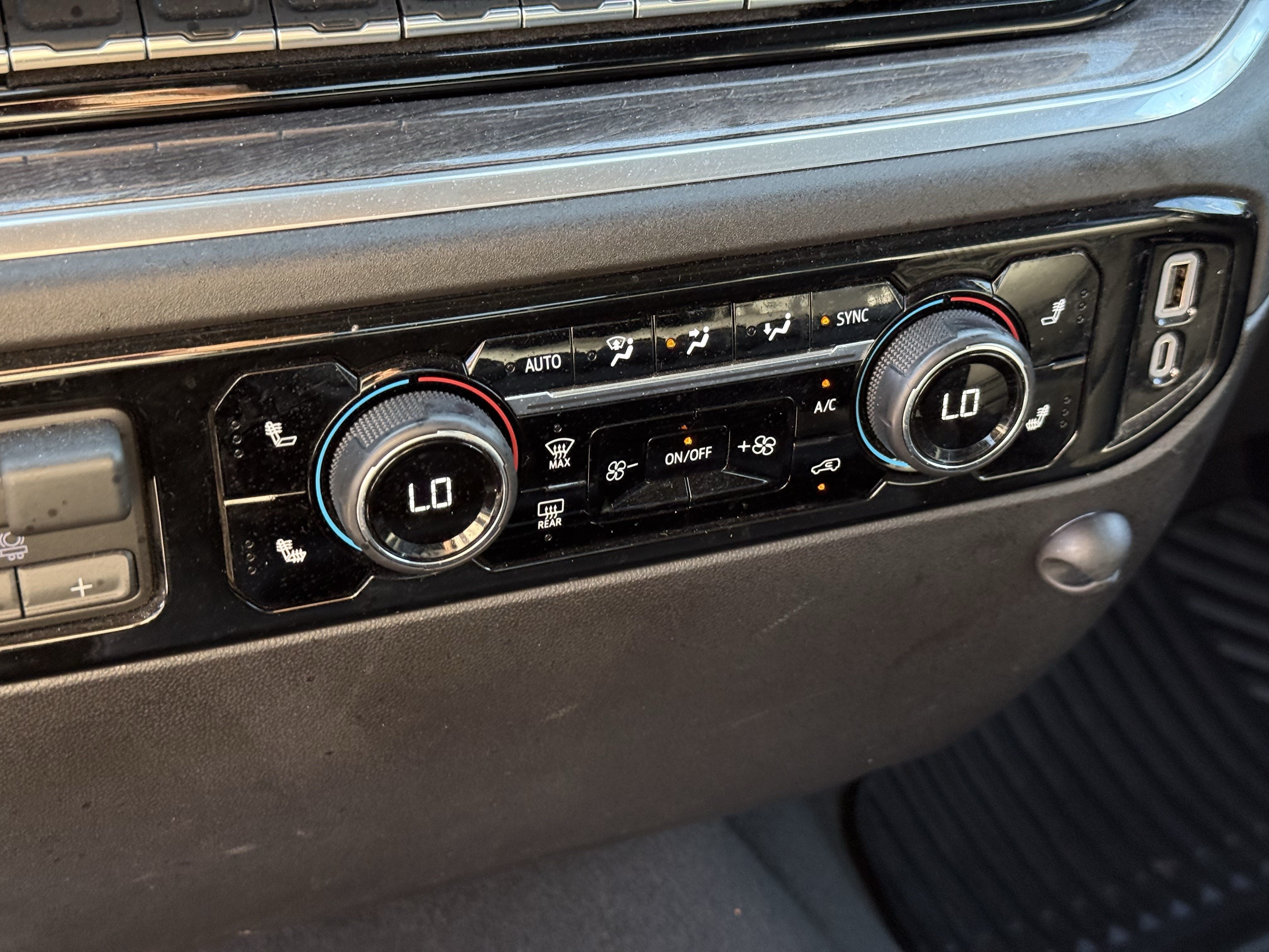 Used 2026 Chevrolet Silverado 2500 LTZ AWD/4WD image 22