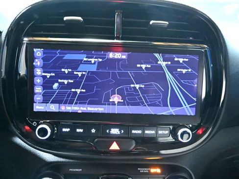 Used 2024 Kia Soul GT-Line image 34