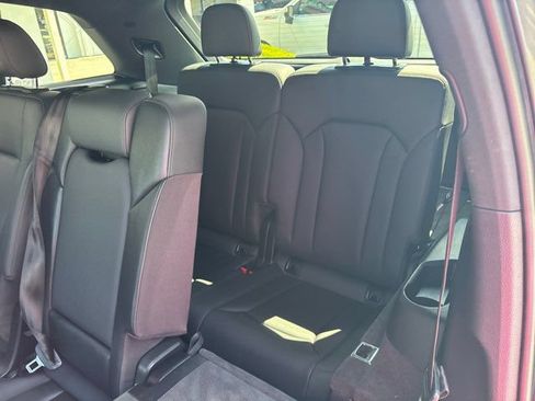 Used 2021 Audi Q7 3.0T Premium Plus w/ Executive Package AWD/4WD image 23