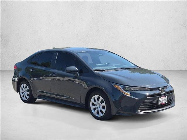 Used 2024 Toyota Corolla LE FWD image 3