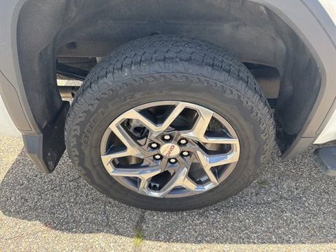 Certified 2023 GMC Sierra 1500 SLT w/ SLT Premium Package image 17